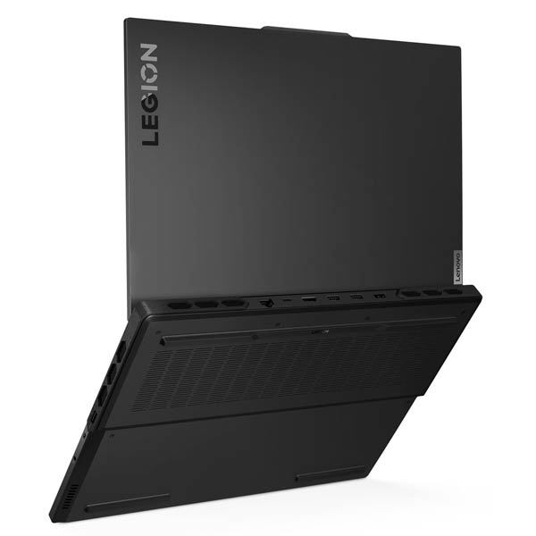 Lenovo Legion Pro 7 16IRX8H Gaming Laptop